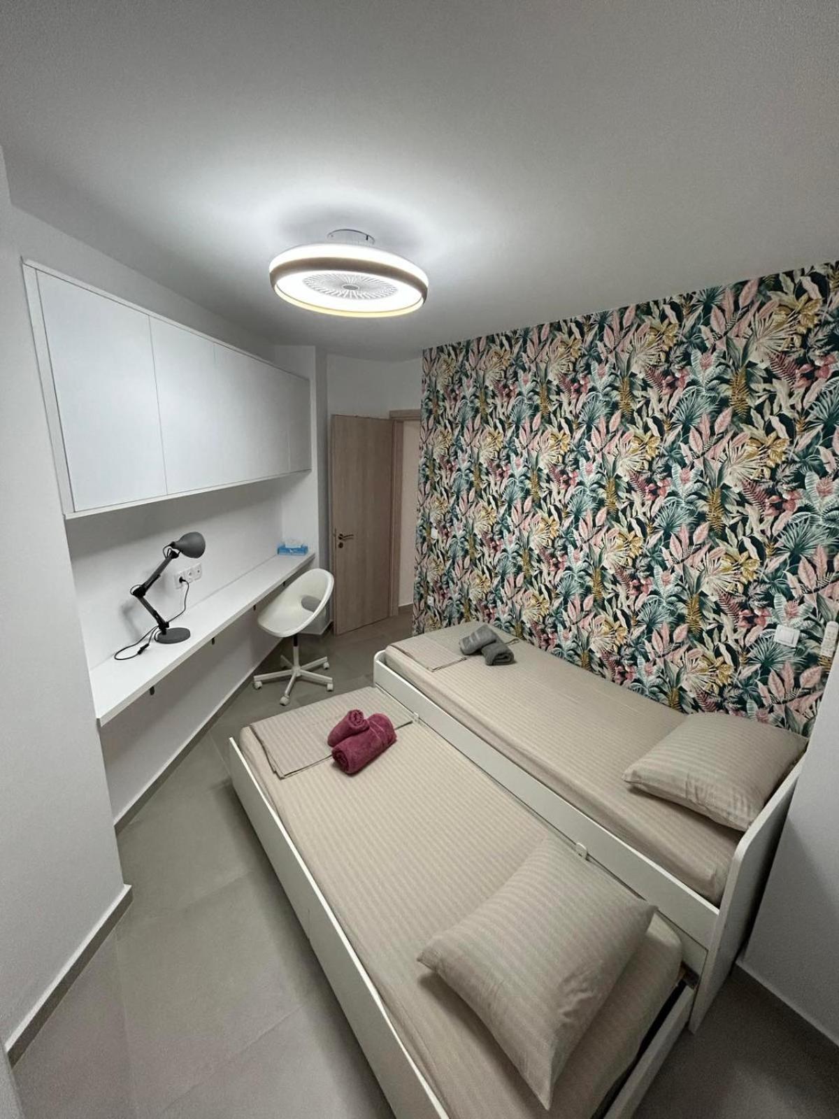 אתונה Floral Home 2 - 1St Floor Apt With Private Parking! מראה חיצוני תמונה