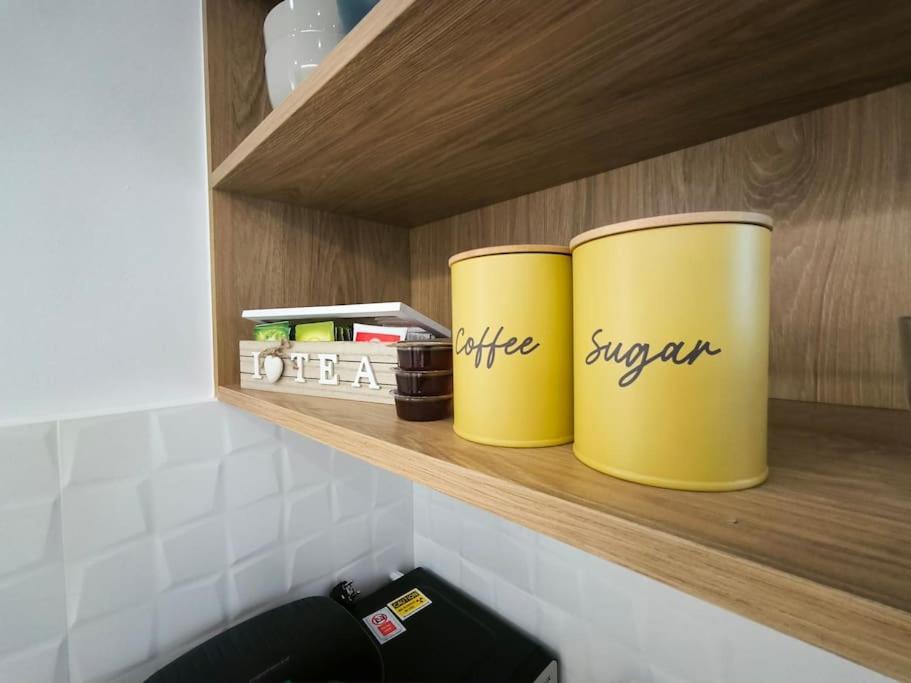 אתונה Floral Home 2 - 1St Floor Apt With Private Parking! מראה חיצוני תמונה