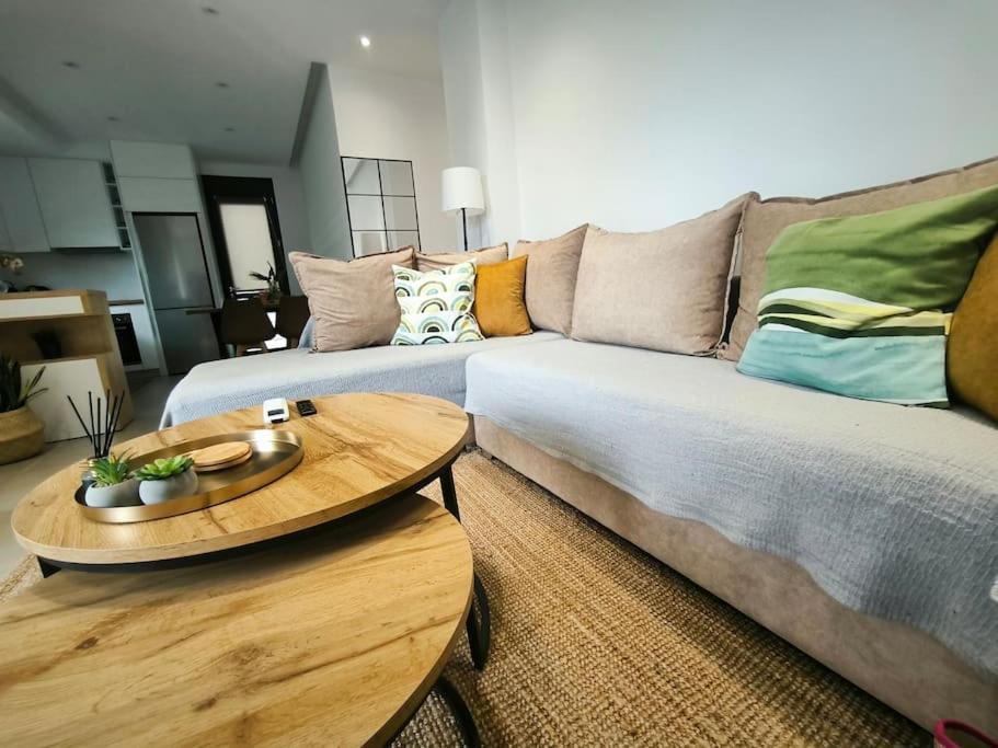 אתונה Floral Home 2 - 1St Floor Apt With Private Parking! מראה חיצוני תמונה