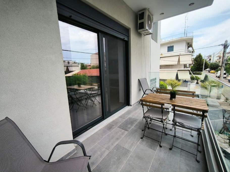 אתונה Floral Home 2 - 1St Floor Apt With Private Parking! מראה חיצוני תמונה